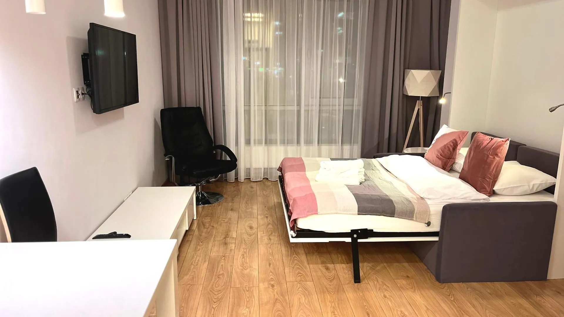Aleje Jerozolimskie 216 By Perfect Apart Warsaw 0*,  Poland