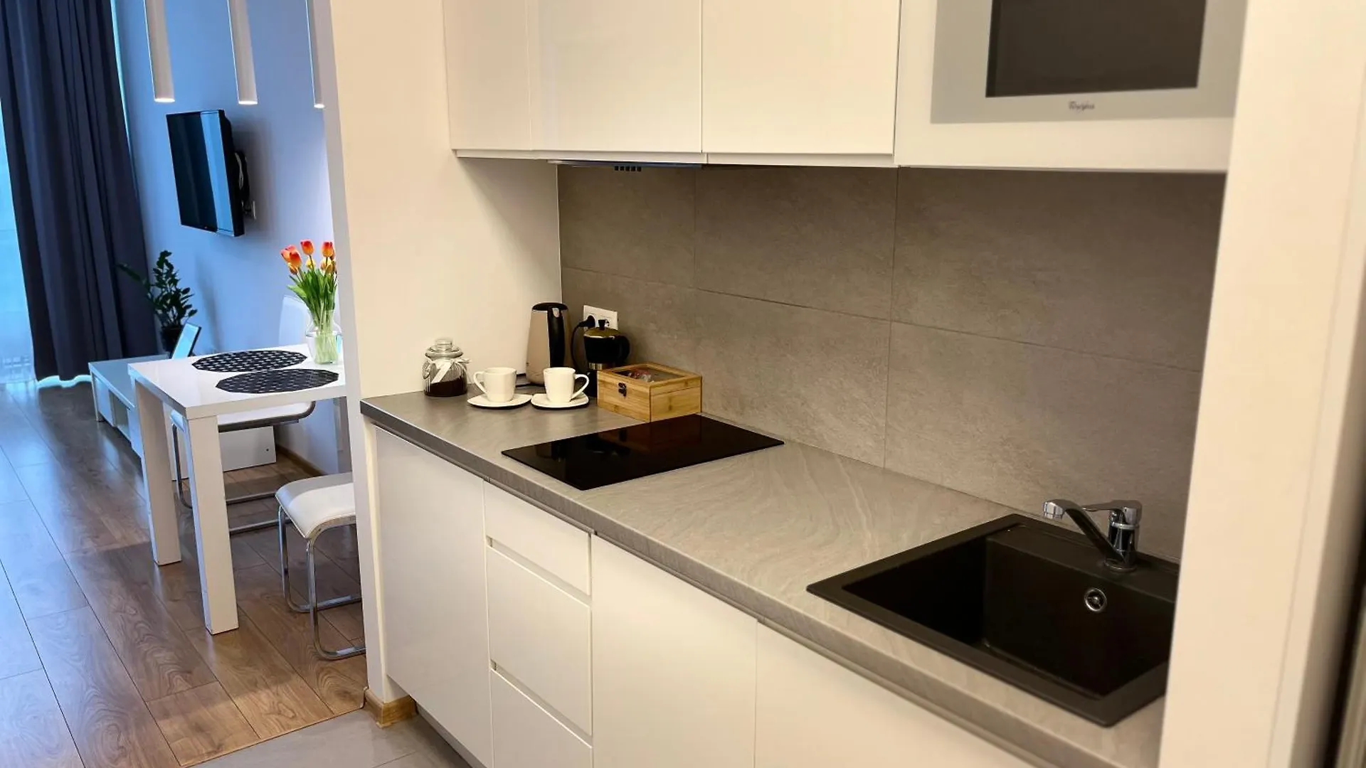 Aleje Jerozolimskie 216 By Perfect Apart Warsaw Poland