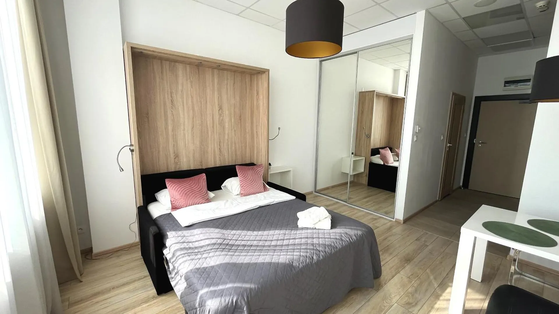Aleje Jerozolimskie 216 By Perfect Apart Warsaw Poland